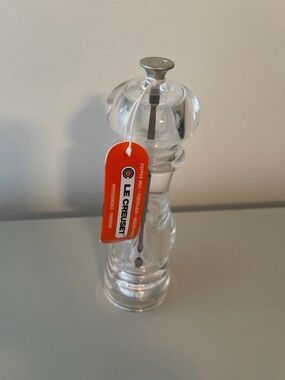 Le Creuset Clear Acrylic Pepper Mill NWT